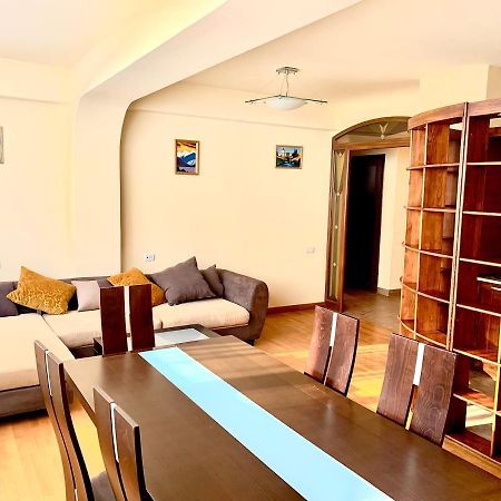 יירבאן Apartment Amiryan מראה חיצוני תמונה